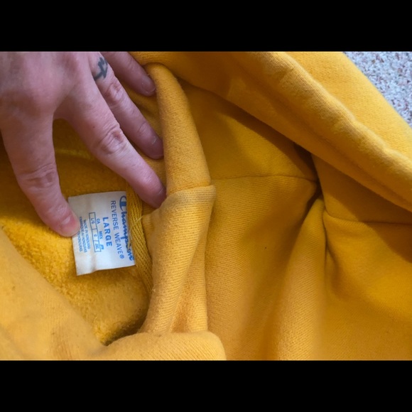 Size large Champion yellow sweatshirt. EUC, worn a hand full of time’s. - Picture 2 of 3